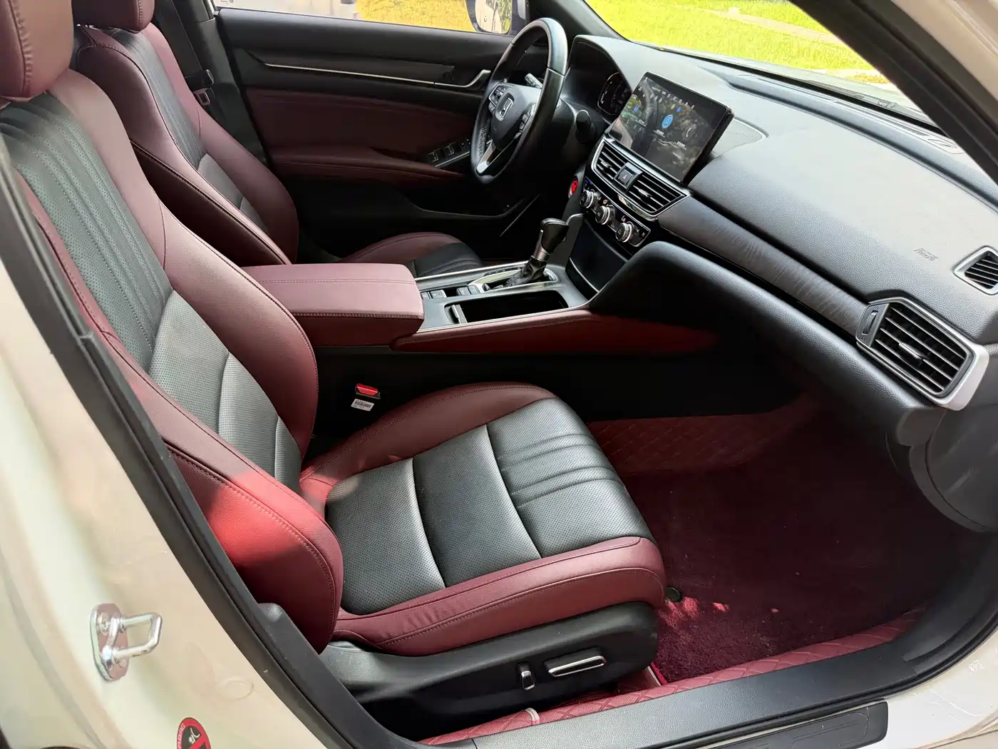 Фото 7 - Honda Inspire