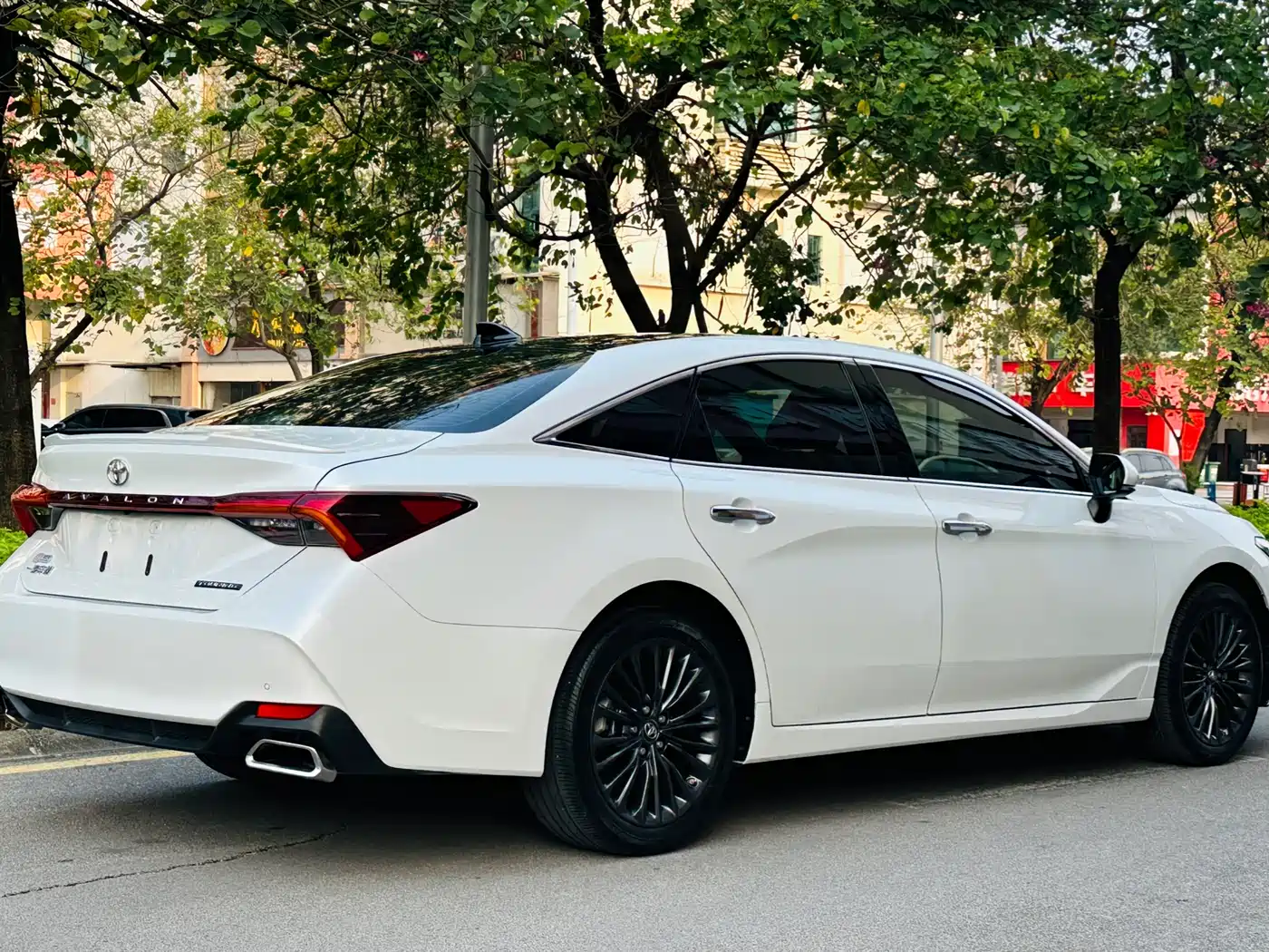 Toyota Avalon 2023 2.5L Touring Premium Edition фото 4