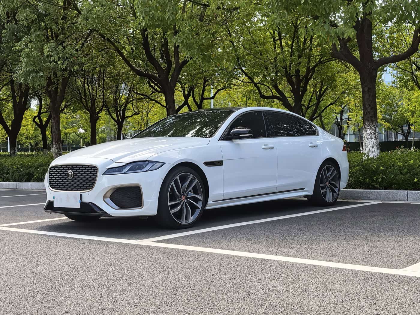 Jaguar XFL