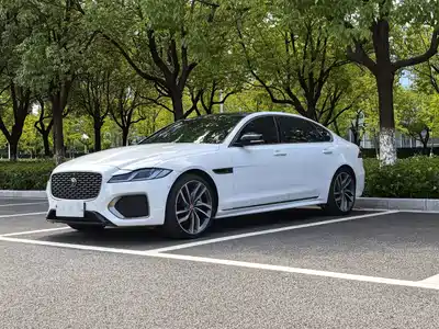 Jaguar XFL