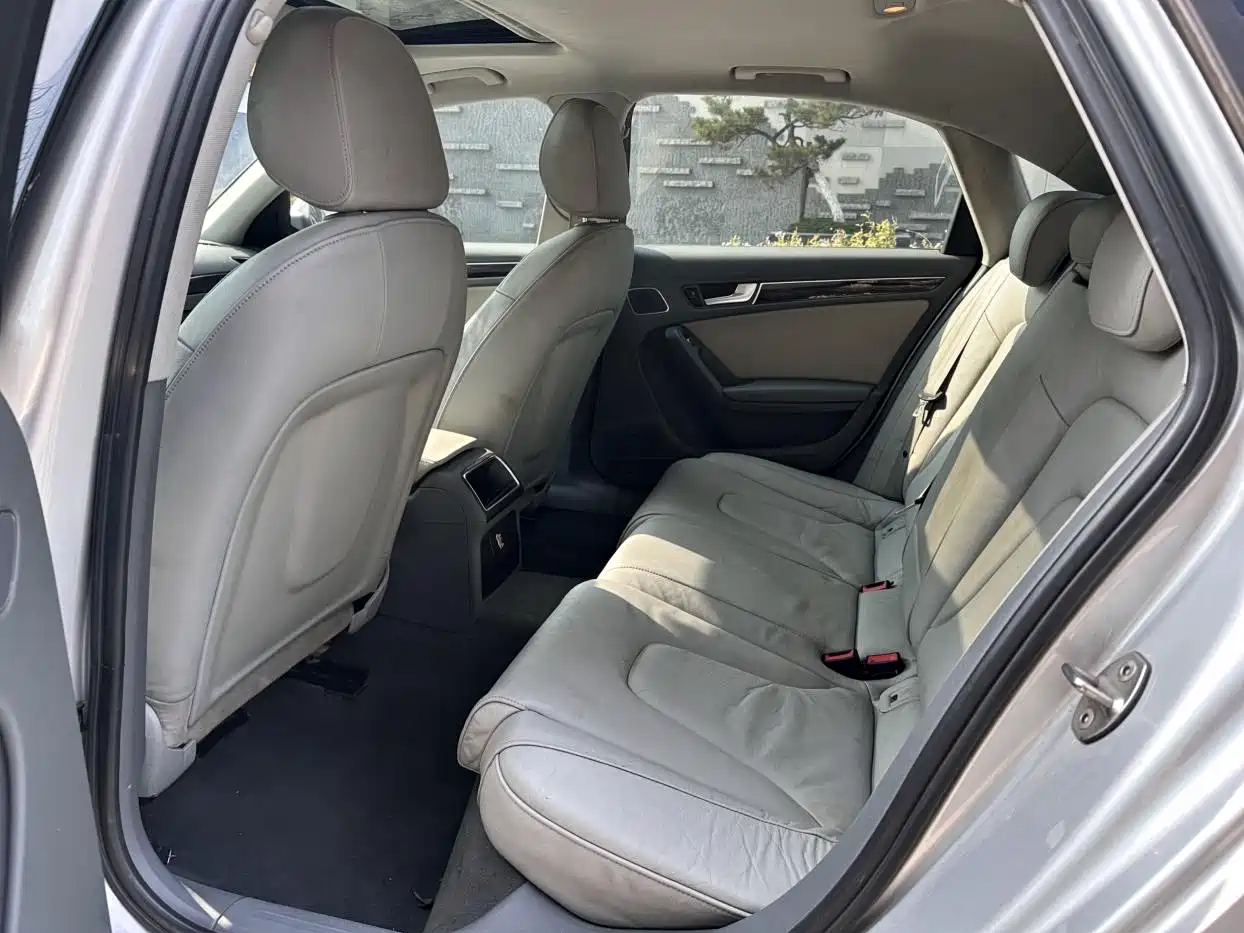 Audi A4L 2013 35 TFSI Automatic Standard фото 8
