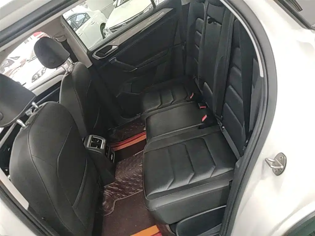 Volkswagen Tayron 2019 Expedition 280TSI 2WD Luxury (China VI) фото 17