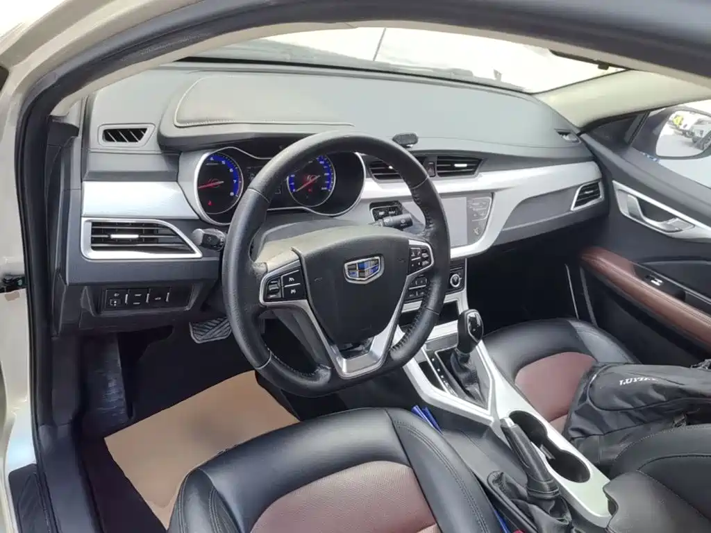 Фото 10 - Geely Vision
