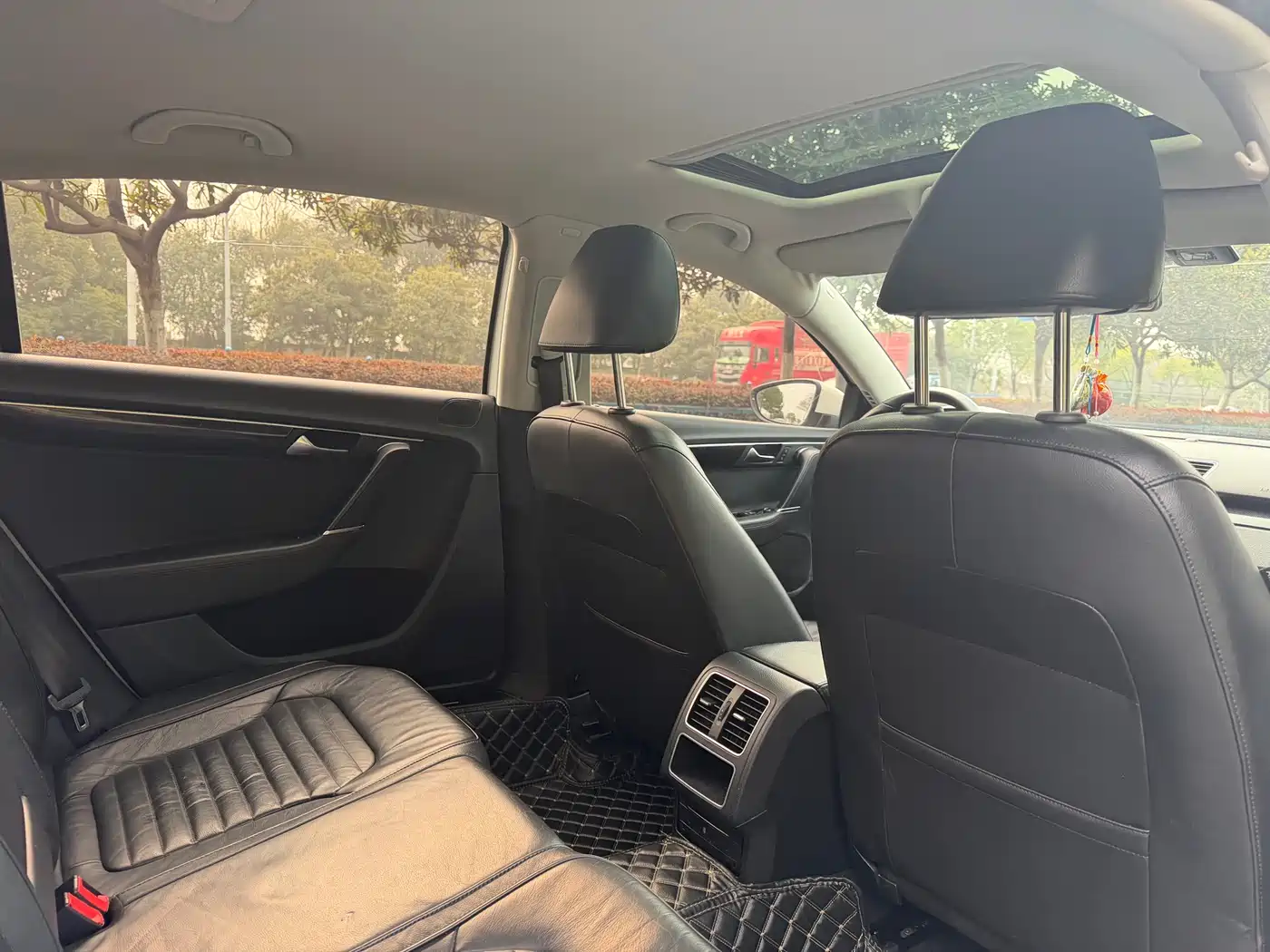 Volkswagen Magotan 2013 1.8TSI Luxury фото 16