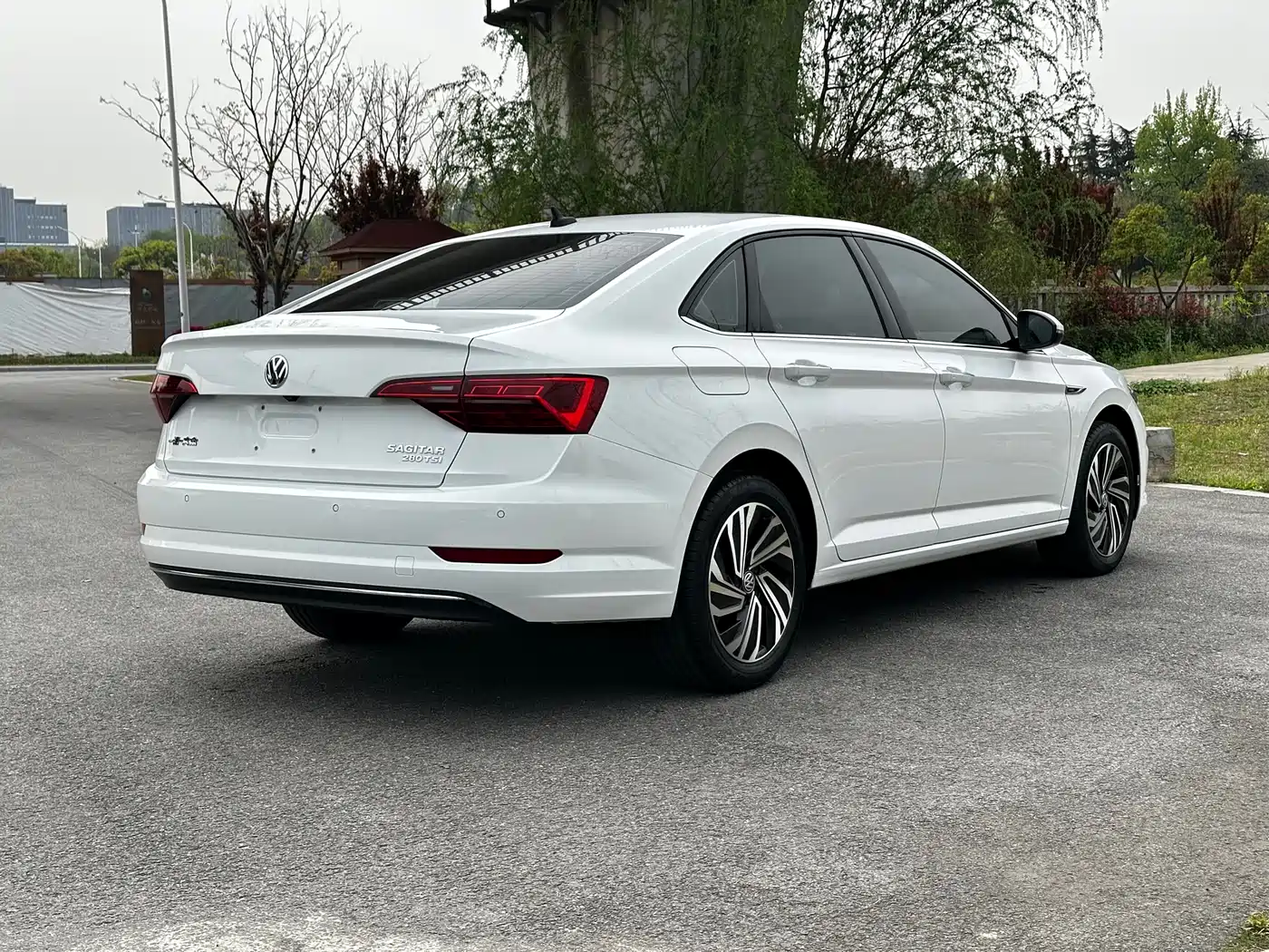 Volkswagen Sagitar 2022 280TSI DSG Soaring Edition фото 14