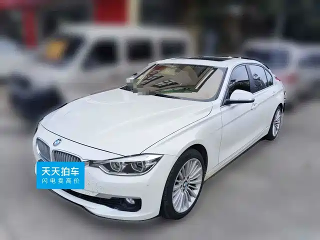 BMW 3 Series 2018 320Li Fashion Style — фото 1