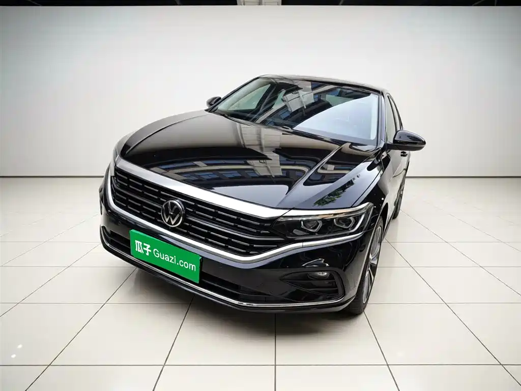 Volkswagen Passat 2023 330TSI Luxury Edition