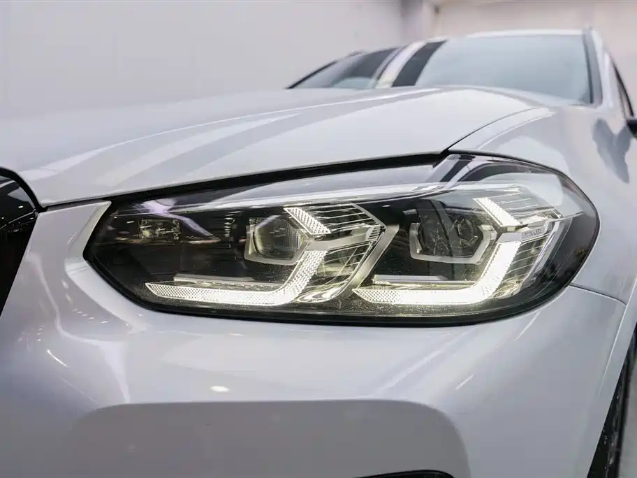 BMW X3 2022 xDrive30i Leading M Night Package фото 3