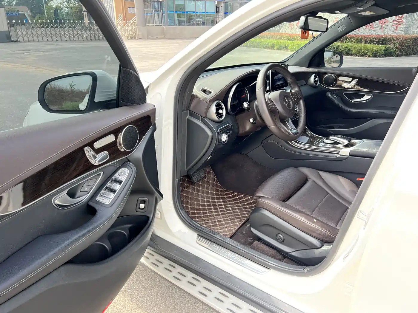 Mercedes-Benz GLC 2018 GLC 260 4MATIC Dynamic фото 9