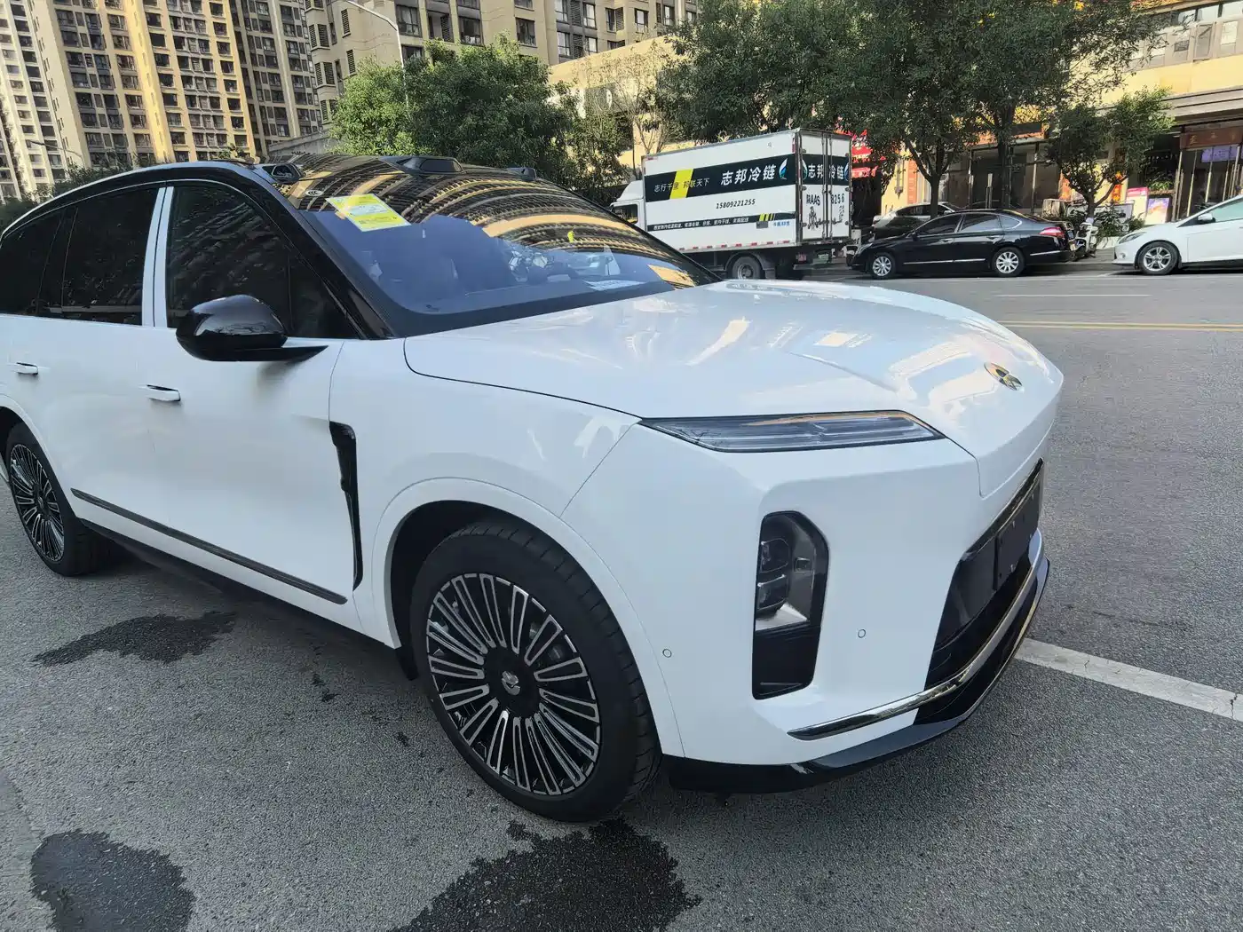 NIO ES8 2026 2025 Model 6-Seat Executive Luxury Edition