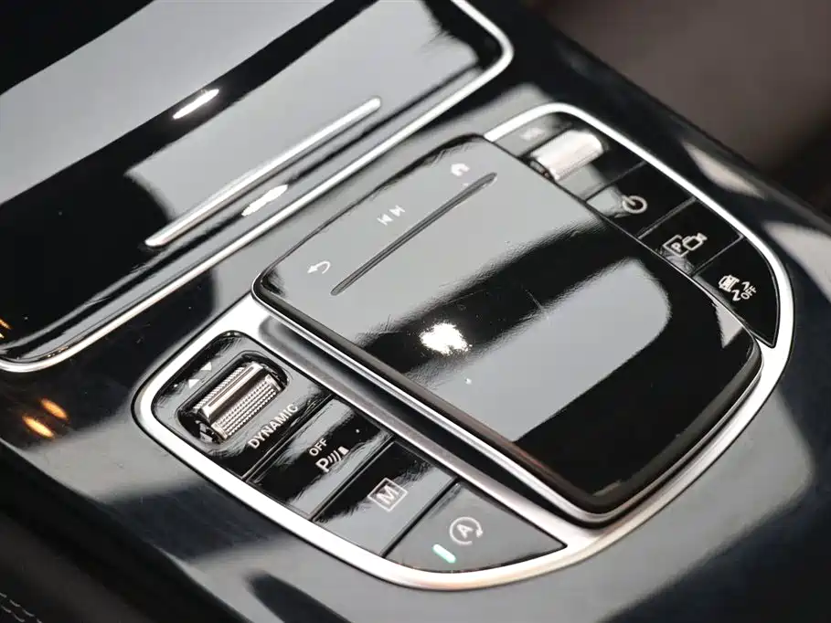 Mercedes-Benz GLC 2021 GLC 260 L 4MATIC Sporty фото 15