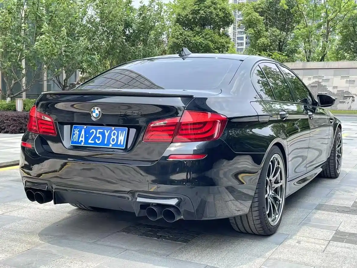 BMW M5 2012 M5 фото 4