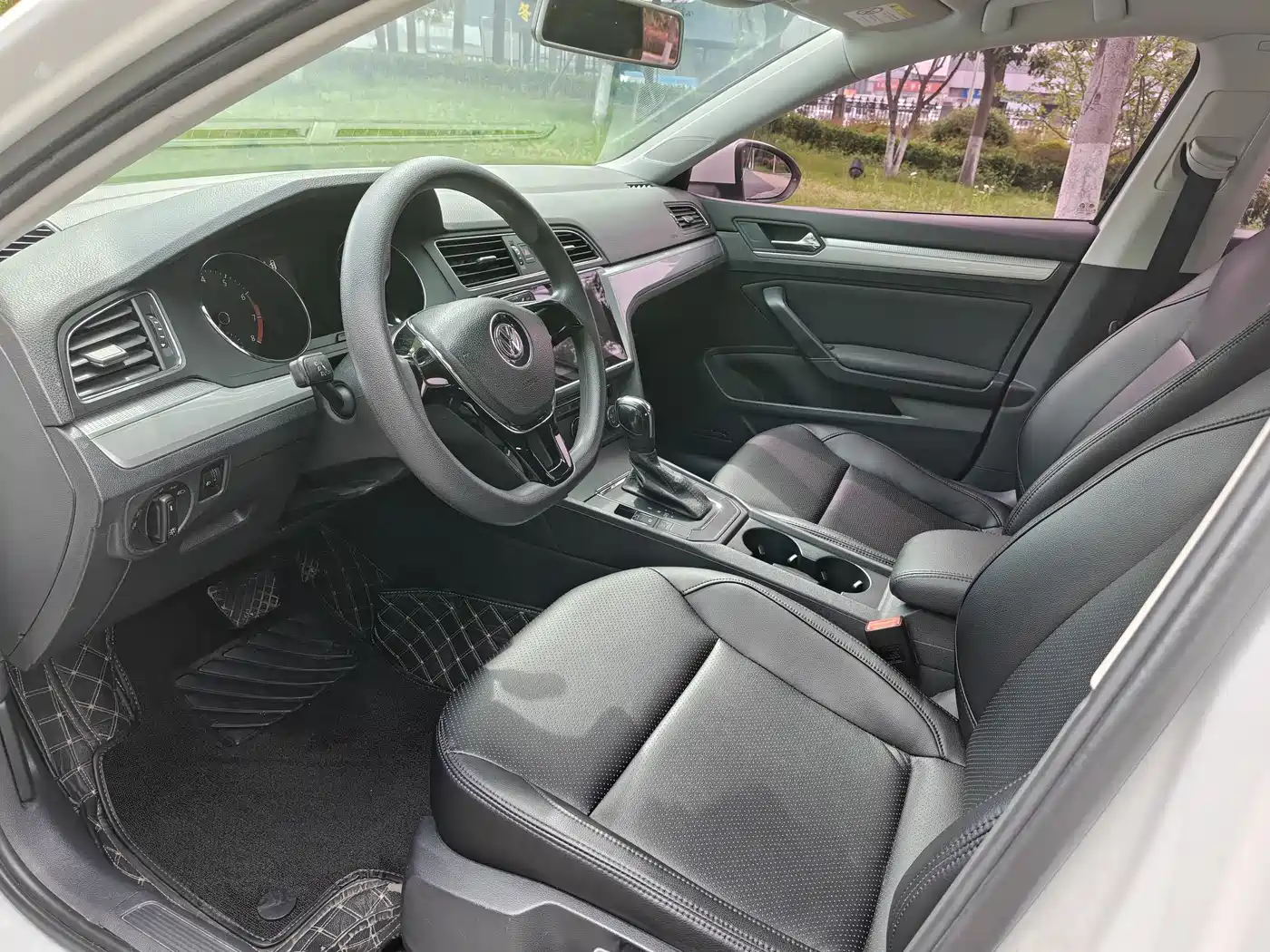 Volkswagen Lamando 2018 230TSI DSG Trend Edition фото 6