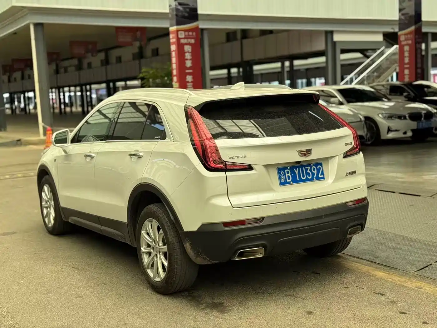 CADILLAC XT4