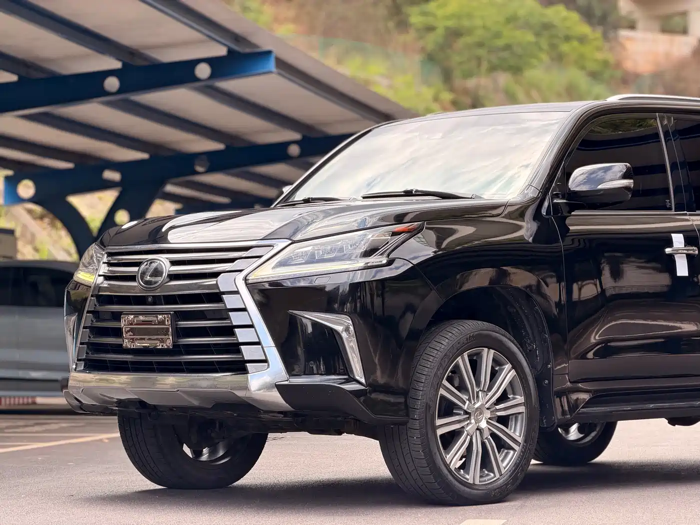 Lexus LX 2017 570 Prestige Luxury фото 3