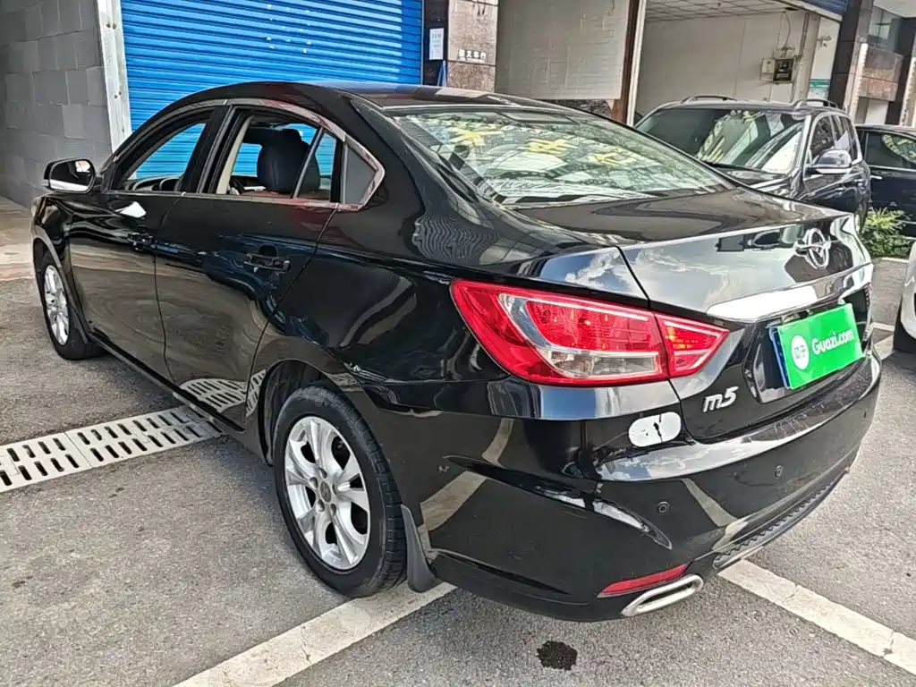 Haima Familia 2015 2014 M5 1.6L Automatic Elite