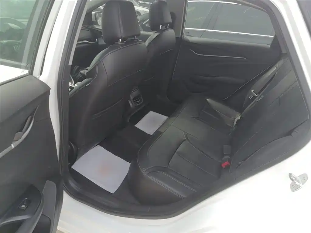 Buick Excelle 2019 18T Auto Connected Elite China VI фото 17