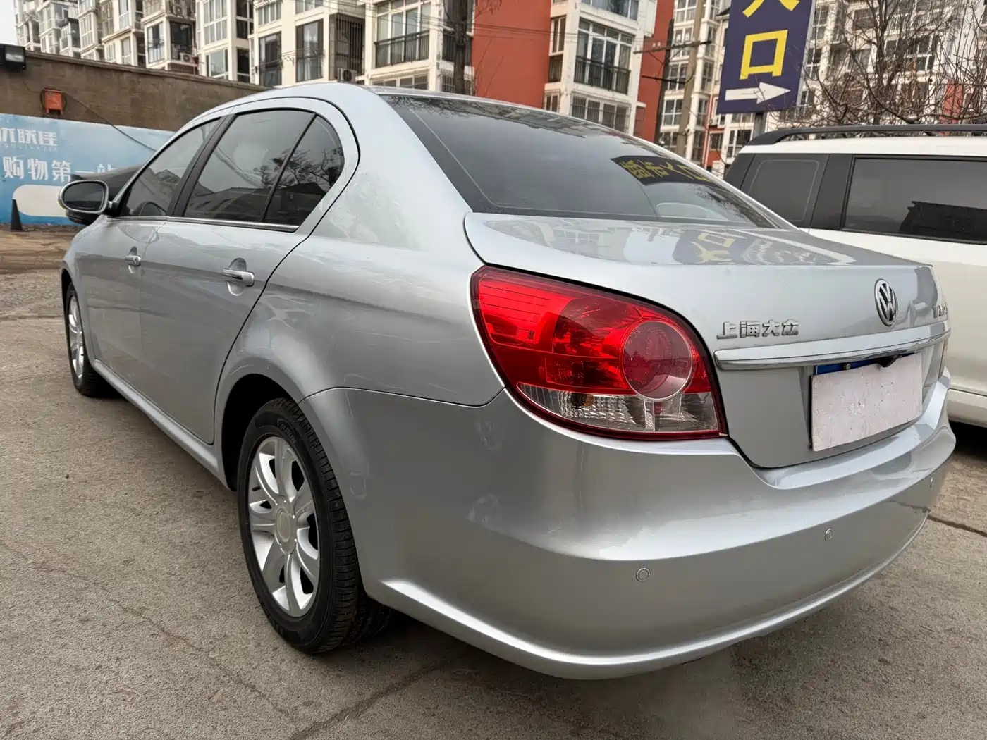 Volkswagen Lavida 2011 1.6L Automatic Pinxuan Edition фото 14