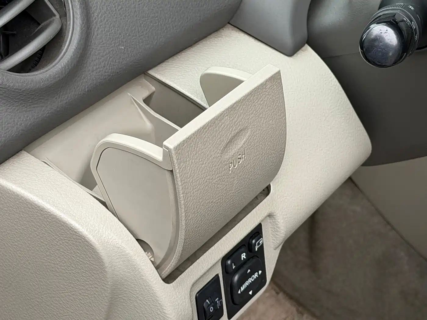 Toyota Vios 2010 Model 1.6L GL-i AT фото 19