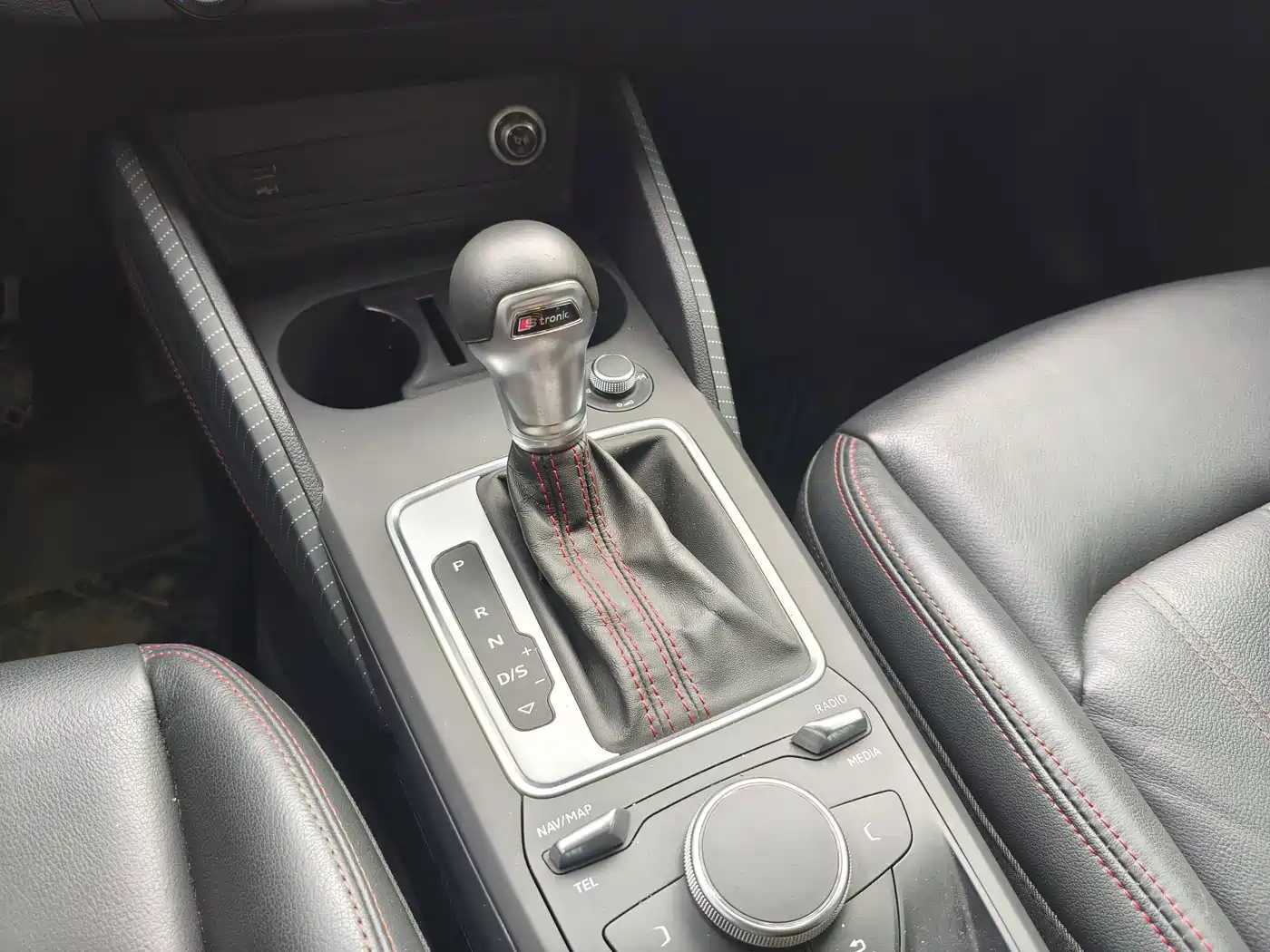 Фото 6 - Audi Q2L