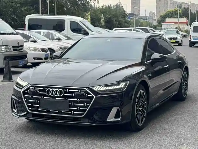 Audi A7L 45 TFSI, Люкс