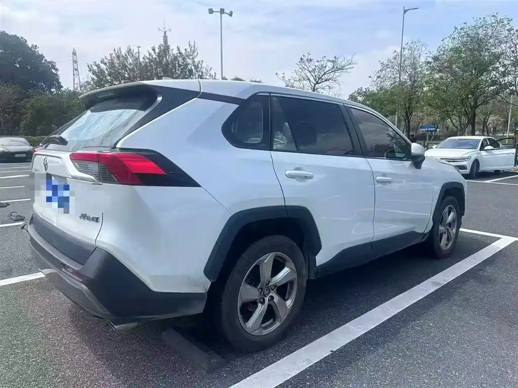 TOYOTA RAV4 RONGFANG