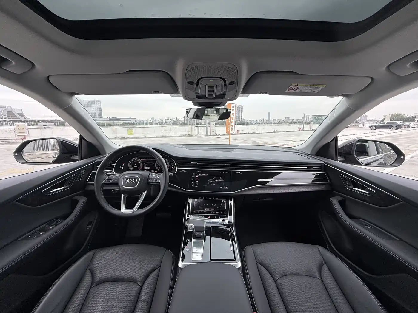 Audi Q8 2024 55 TFSI Luxury Sport фото 8