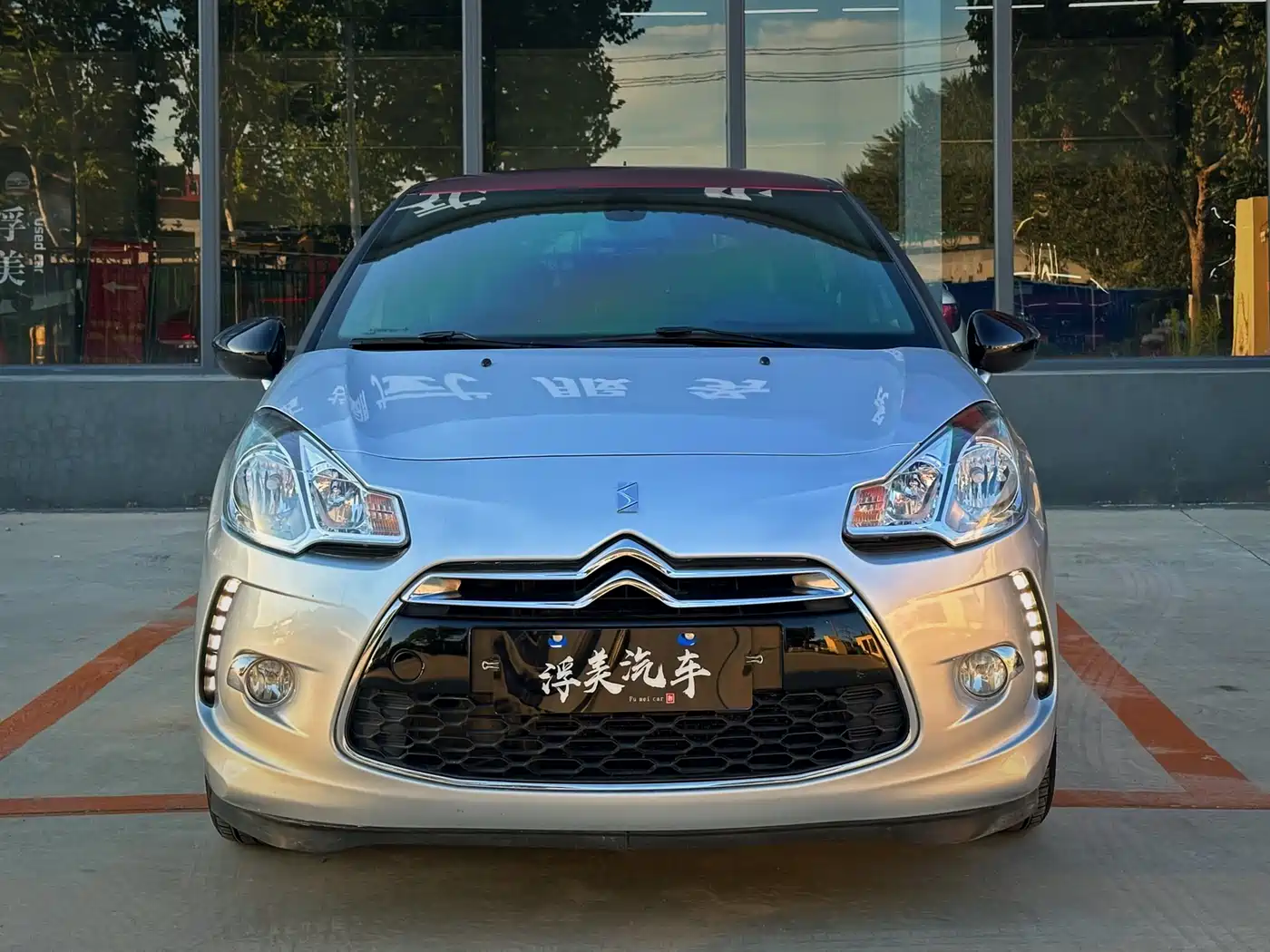 DS 3 Classic 2012 1.6L Style Edition фото 3