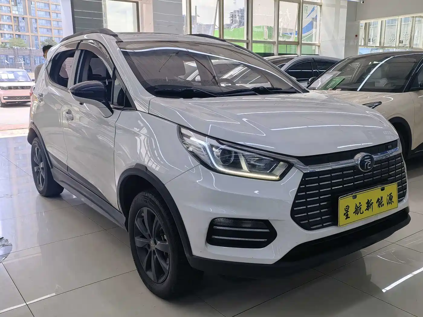 BYD Yuan New Energy 2018 2018 EV360 Smart Connected Cool Type