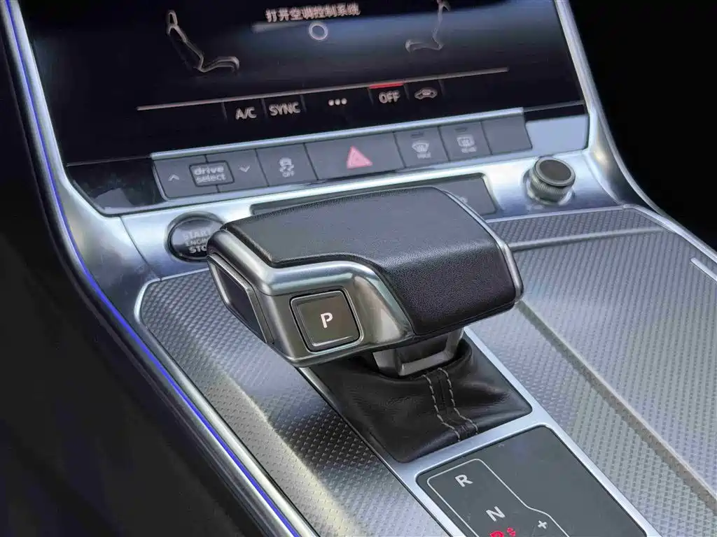 Audi A6L 2021 45 TFSI Exclusive Sport фото 15