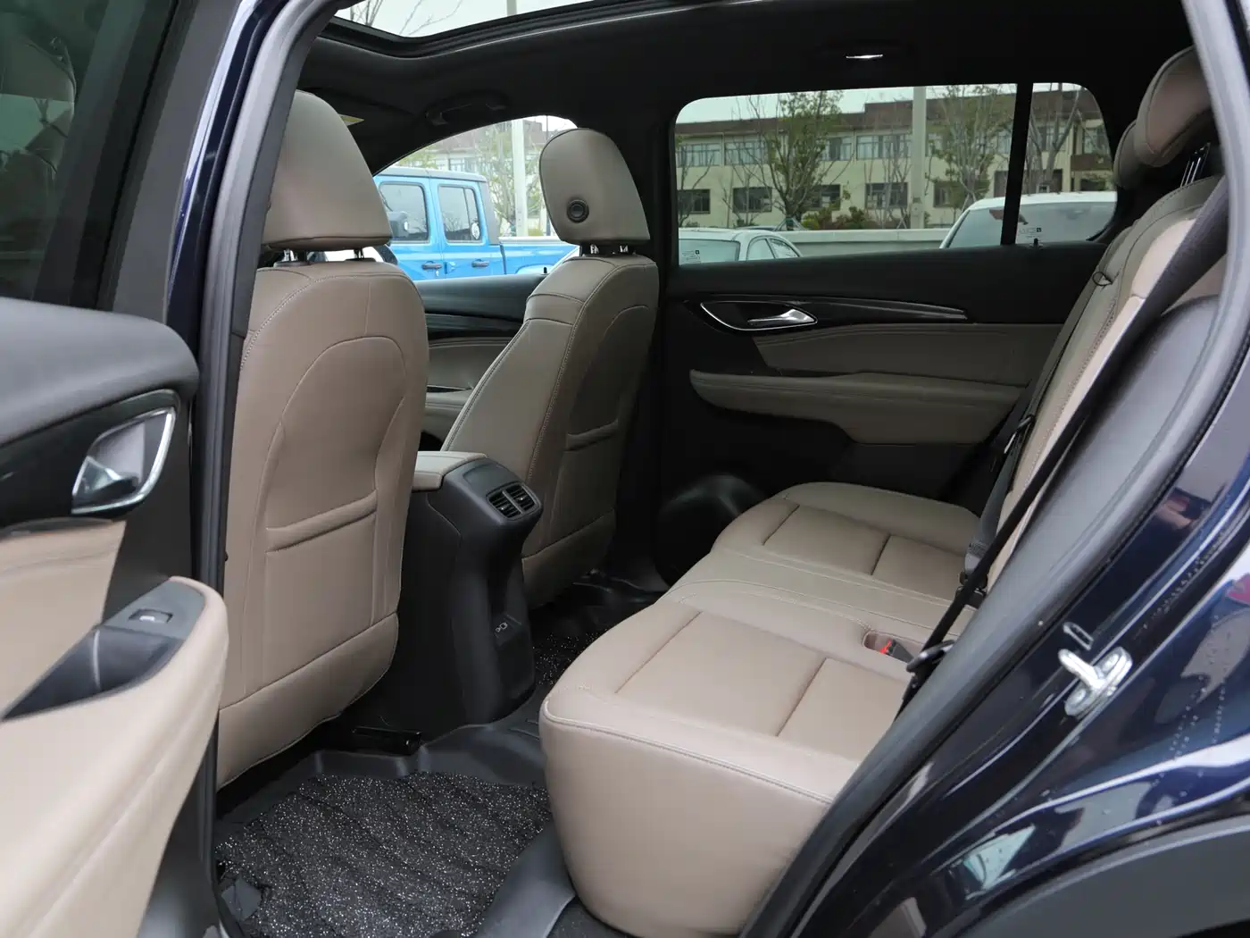 Buick Envision Plus 2022 Enclave Plus 652T 5-Seater Luxury фото 15