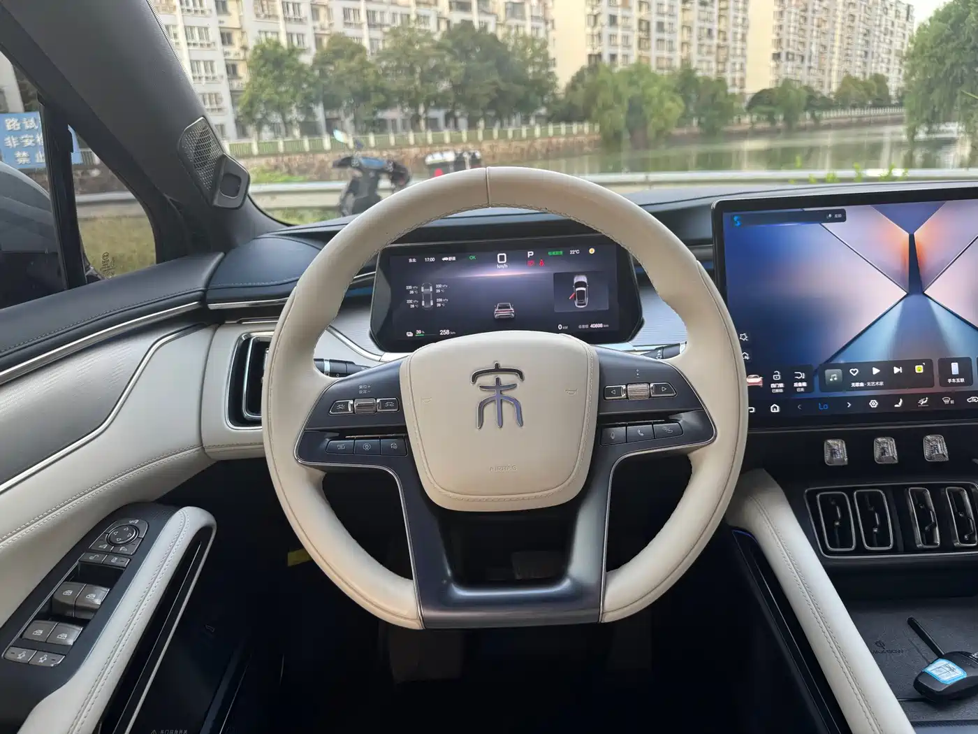 BYD Song L EV 2023 2024 Model 662km Excellence