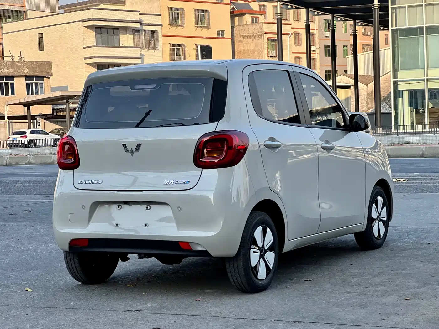 WULING AUTOMOBILE HONGGUANG MINIEV