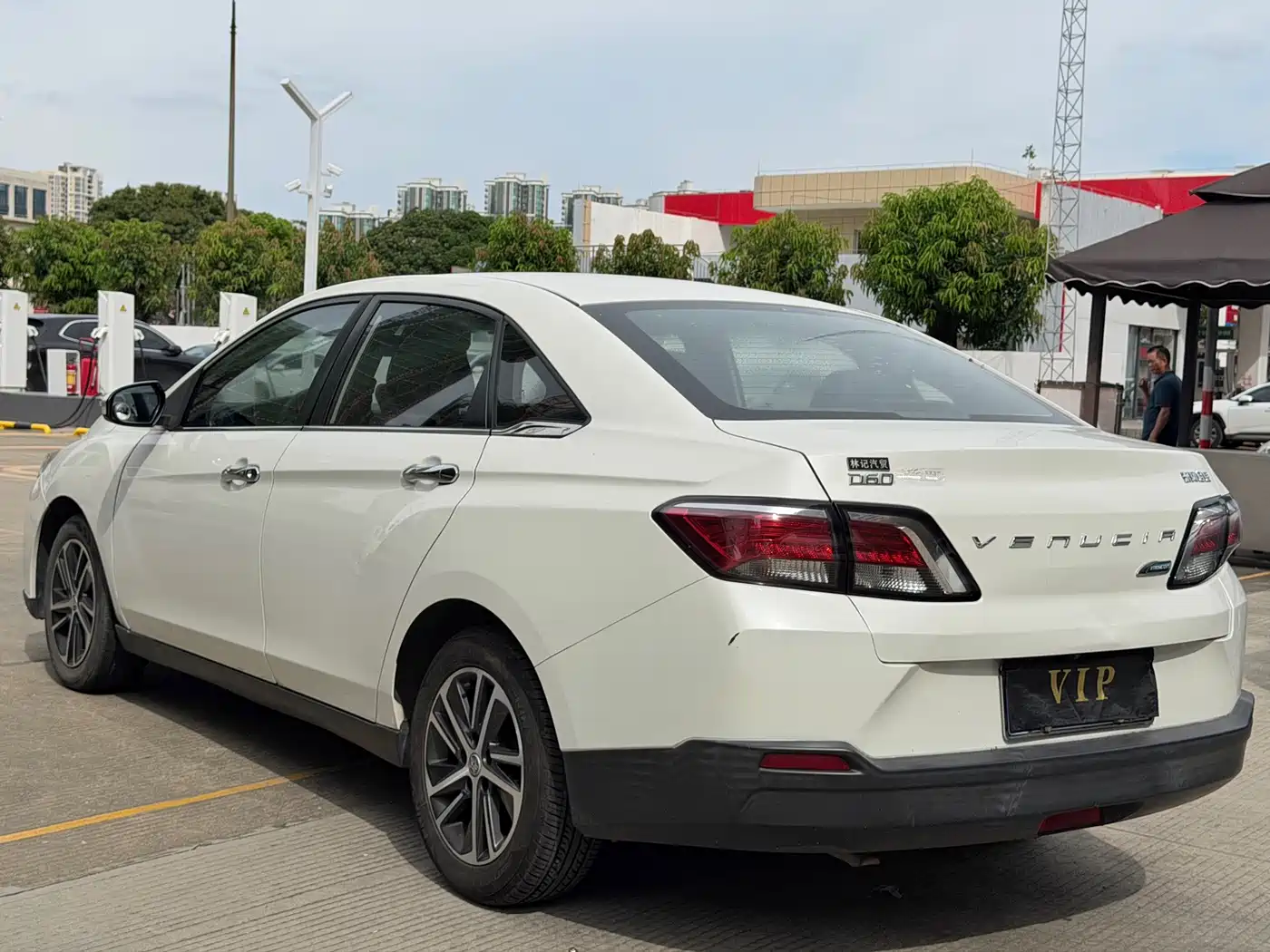 Venucia D60 2018 2018 1.6L CVT Smart Elite Edition