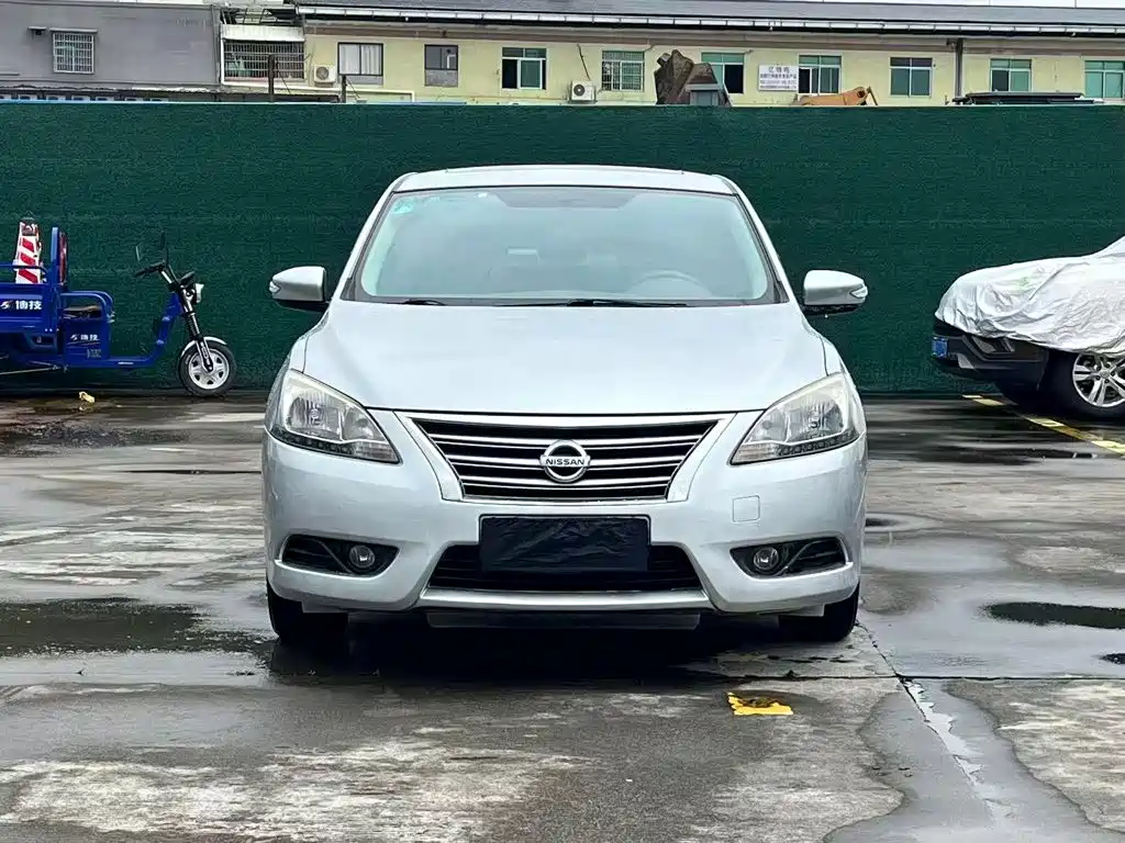 Фото 2 - Nissan Sylphy
