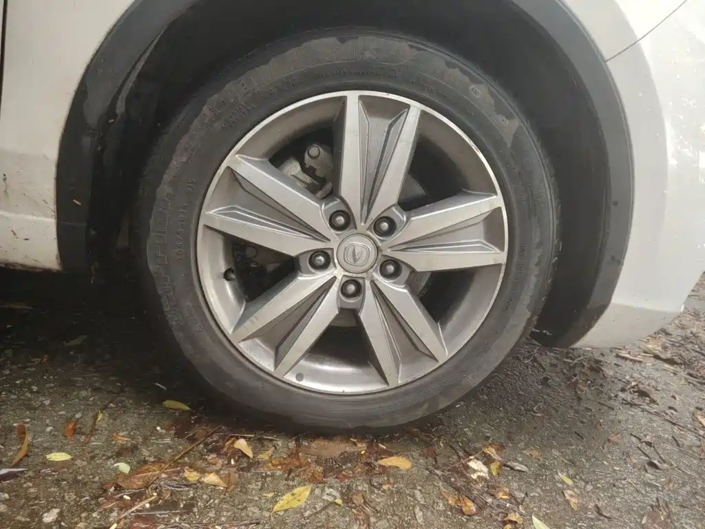 Changan Eado XT 2017 2016 1.6L Manual Stylish Cool Edition