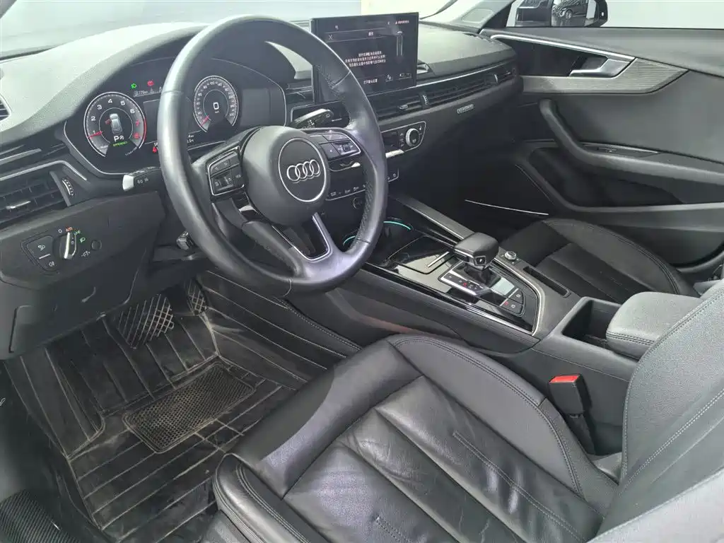 Audi A4 (Import) 2023 Model allroad quattro фото 17