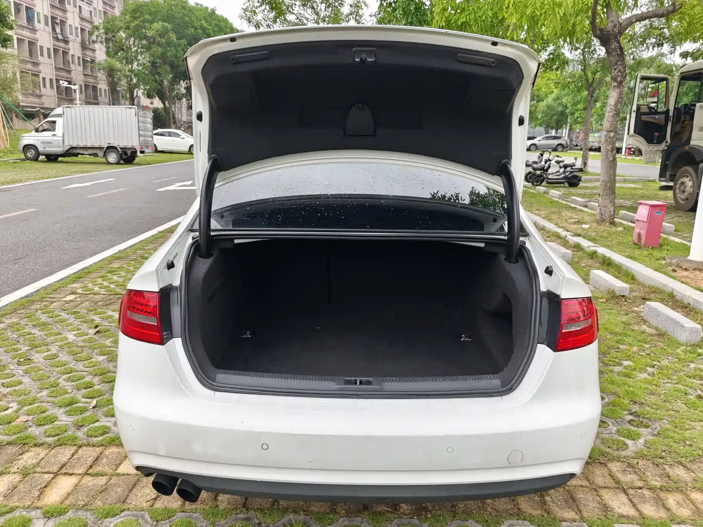 Audi A4L 2013 35 TFSI Automatic Standard фото 20