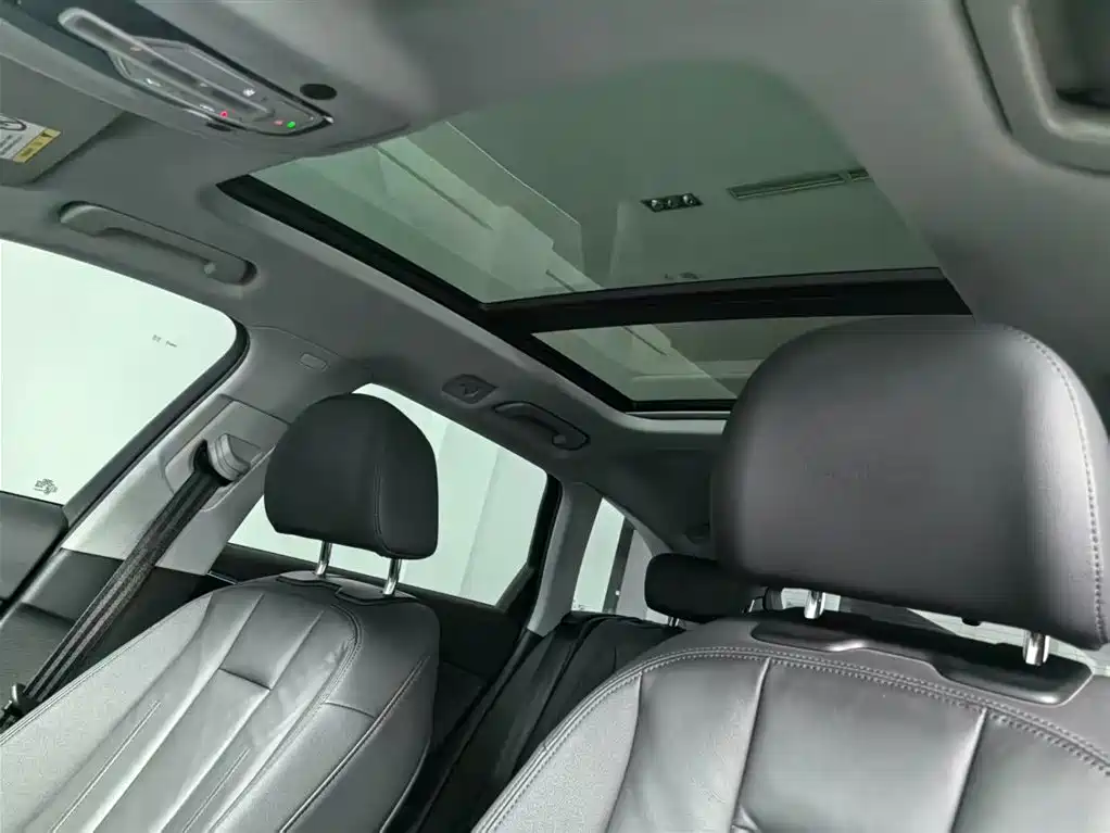 Audi A4 (Import) 2023 Model allroad quattro фото 10