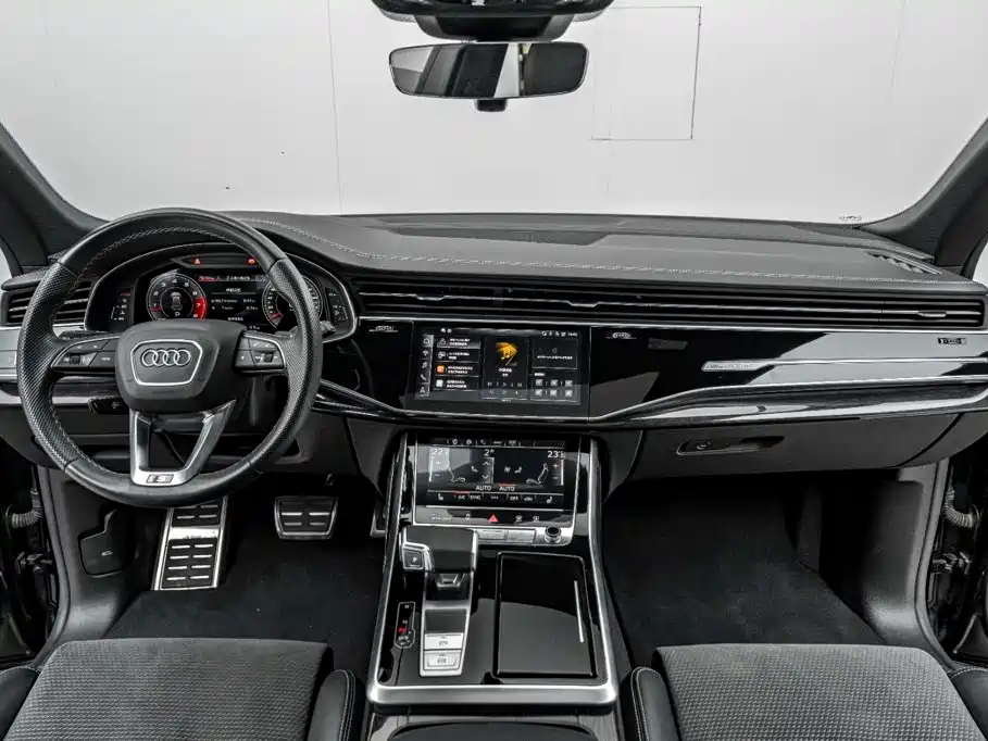 Audi Q8 2020 2021 Model 55 TFSI Premium Dynamic