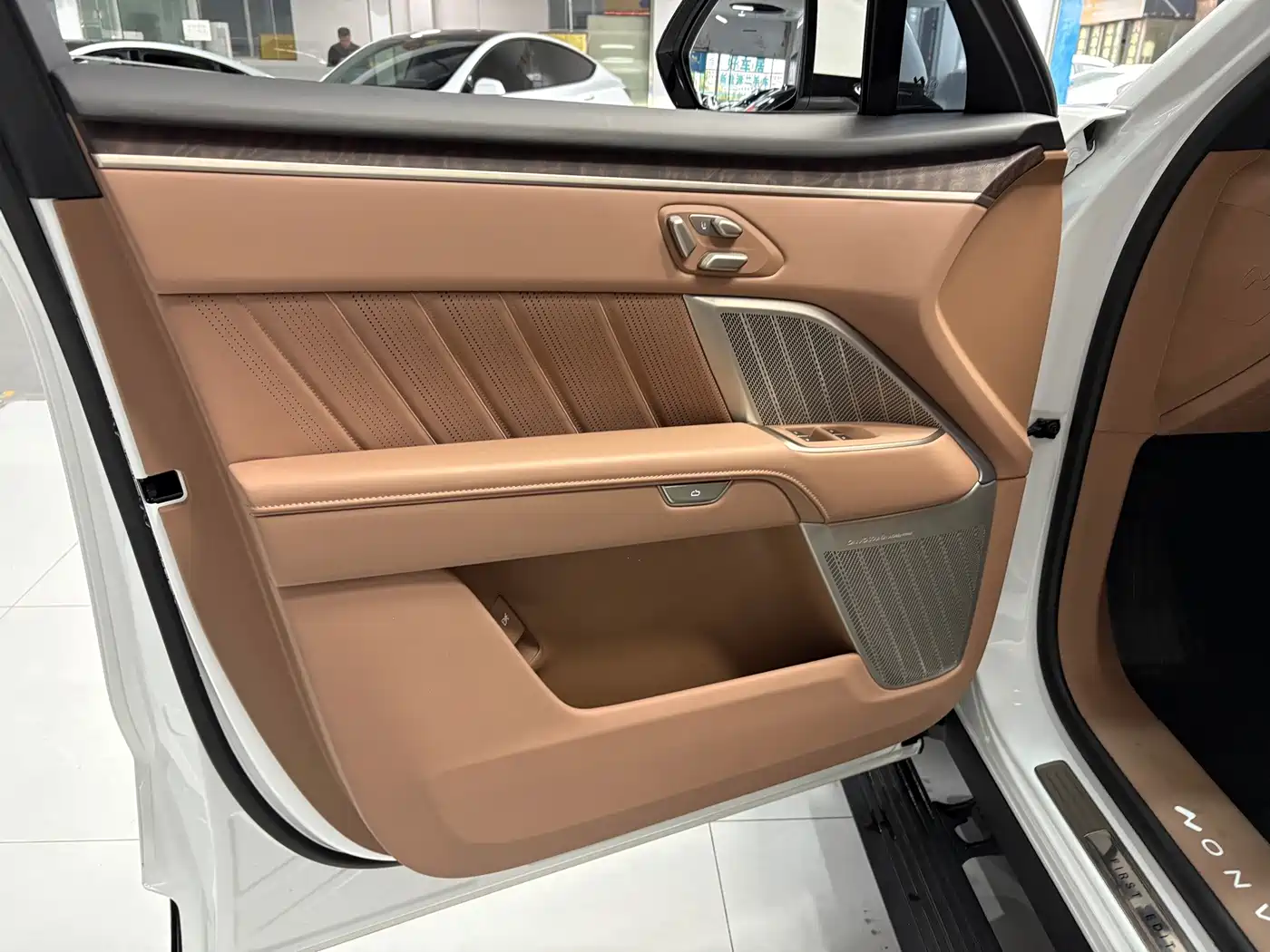 Ledao L90 2025 2025 AWD Base Model