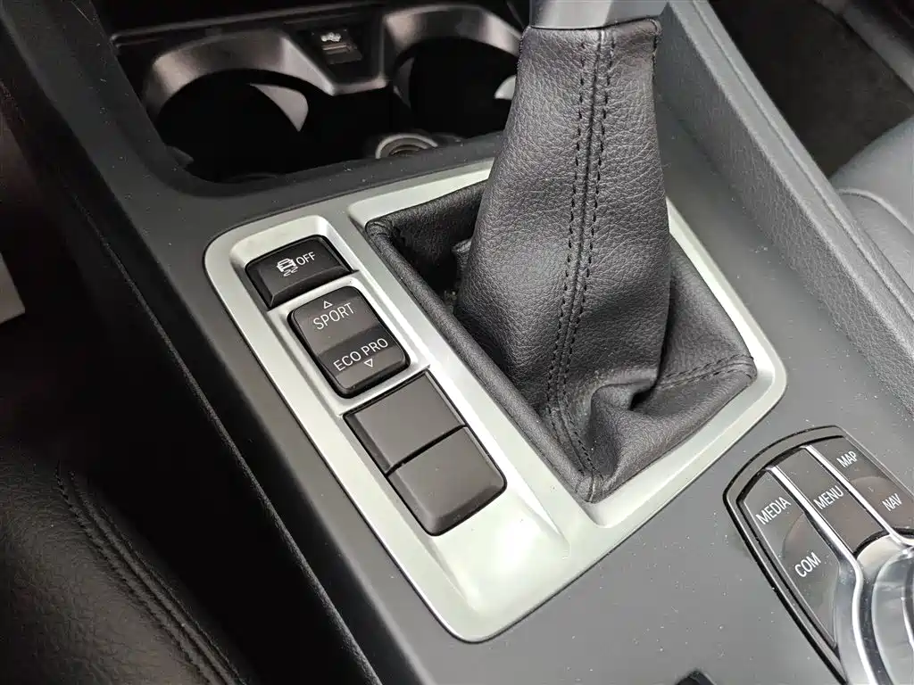 BMW 1 Series 2019 118i Fashion Edition фото 21