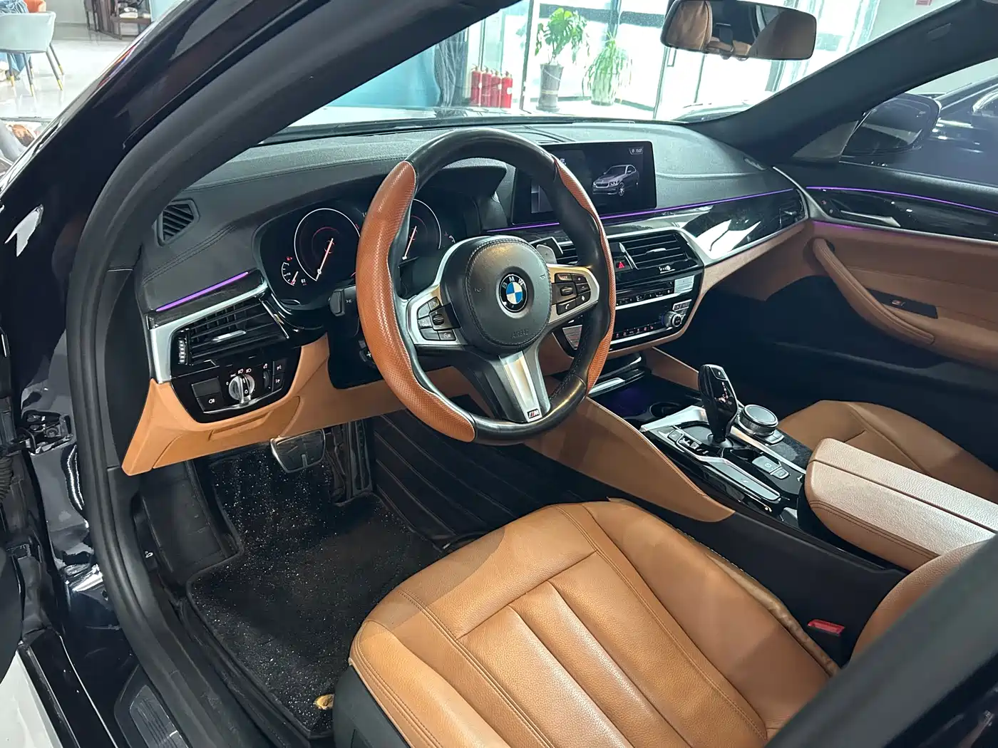 BMW 5 Series 2019 Facelift 530Li Leading M Sport Package фото 3