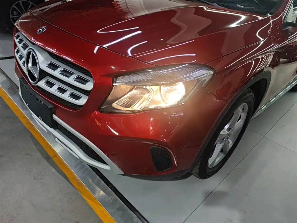 Mercedes-Benz GLA 2018 GLA 200 Dynamic фото 18