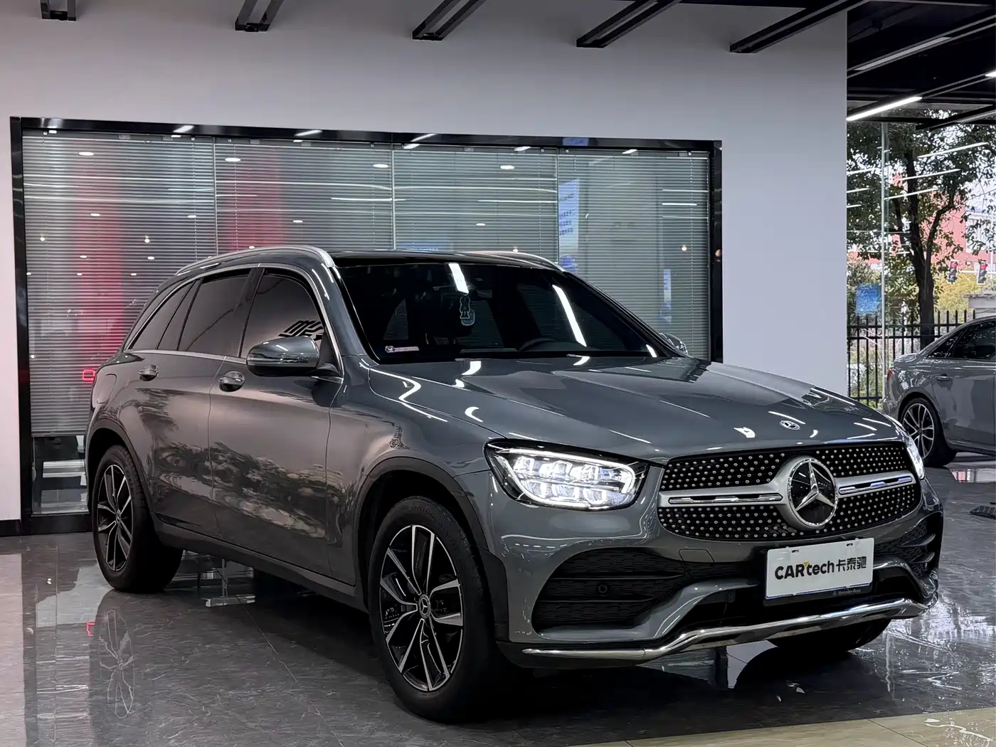 Mercedes-Benz GLC 2021 GLC 260 L 4MATIC Sporty фото 3