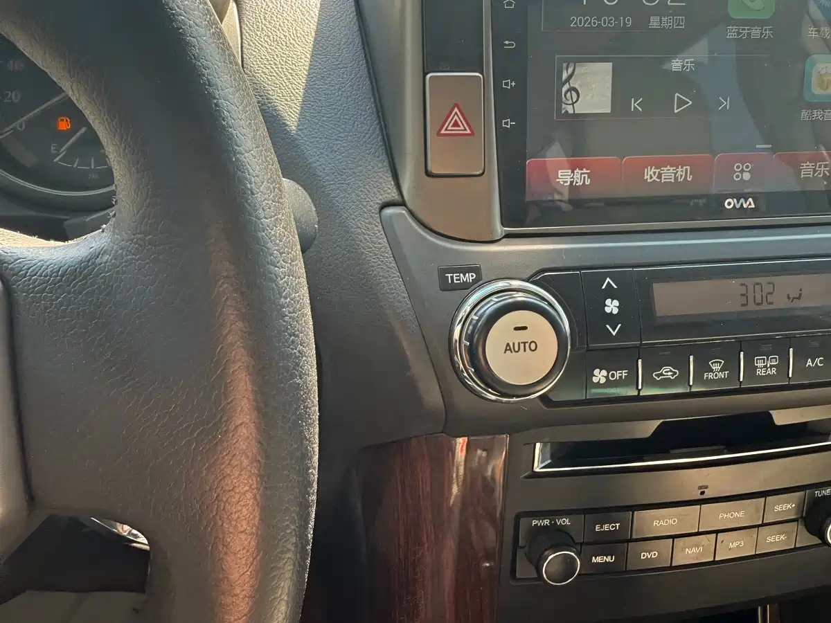 Toyota Prado (Import) 2010 2.7L Auto Luxury фото 5