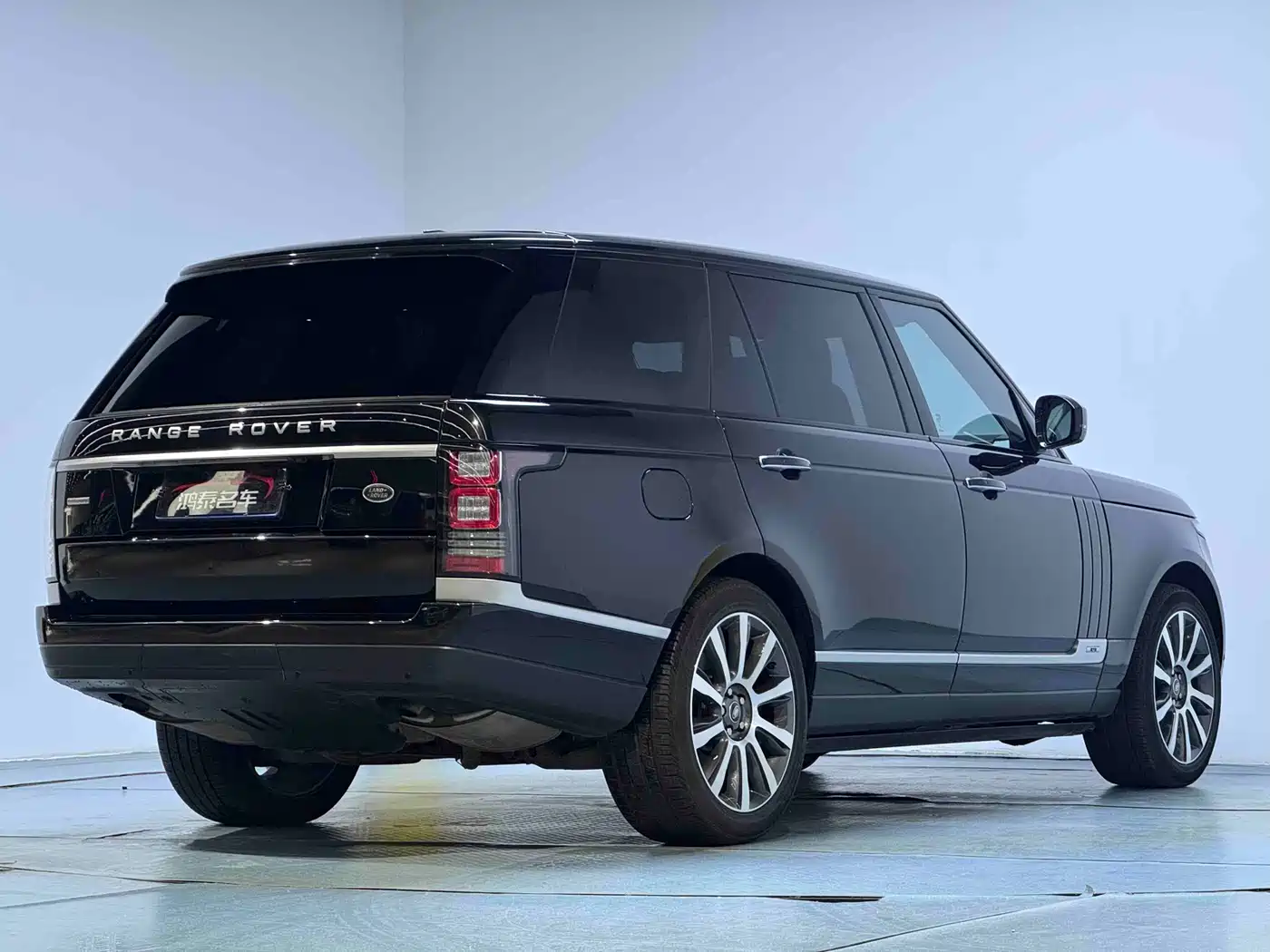 Land Rover Range Rover 2016 5.0 SC V8 AB Ultimate Autobiography LWB фото 19