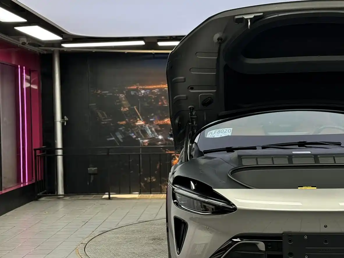 XIAOMI CAR XIAOMI YU7