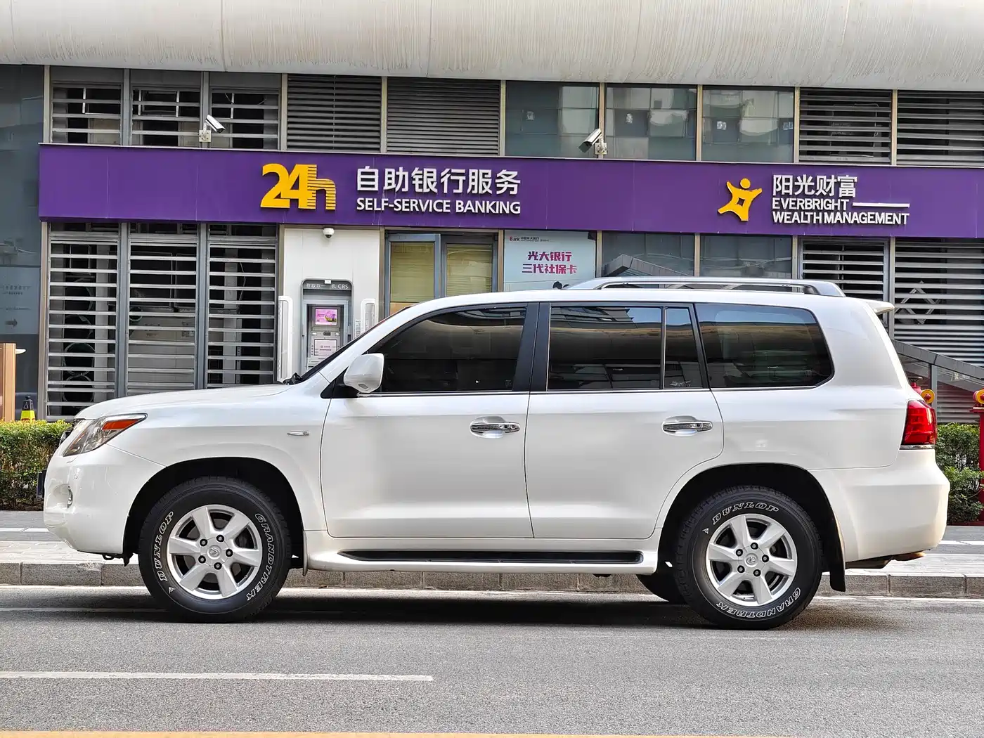 Lexus LX 2007 570 фото 4