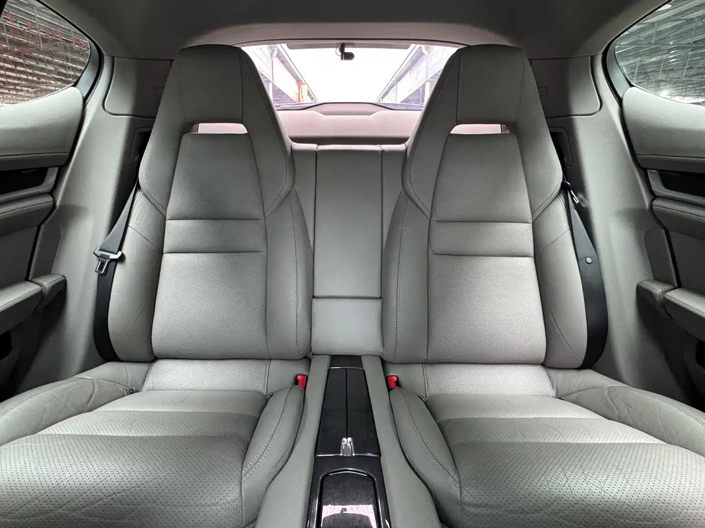 Porsche Panamera 2010 Panamera 4 3.6L фото 13
